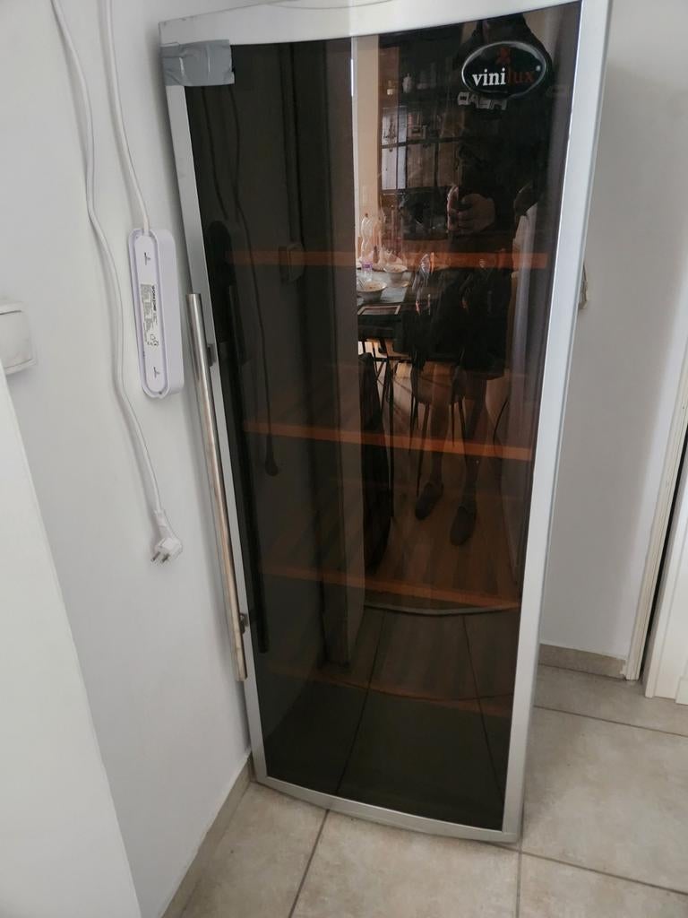 Cave à vin, Enlèvement