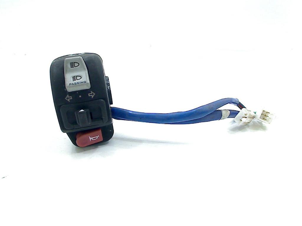 COMMUTATEUR GAUCHE Kymco Agility 50 16+ 2021-2023 (E5), Dhr. S. di Majo, Utilisé, Info@cama-motorparts.nl, P.J. Troelstraweg 8 8
3144 CX  MAASSLUIS, NL