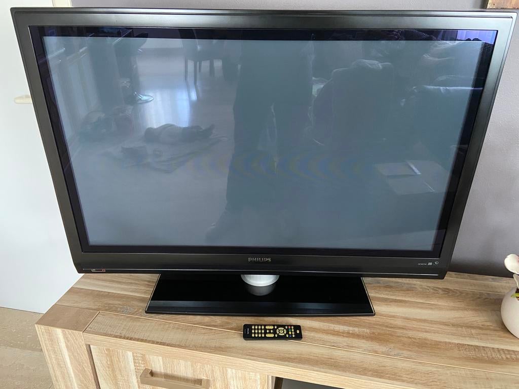 Téléviseur 42 pouces, Philips, 40 à 60 cm, HD Ready (720p), Comme neuf