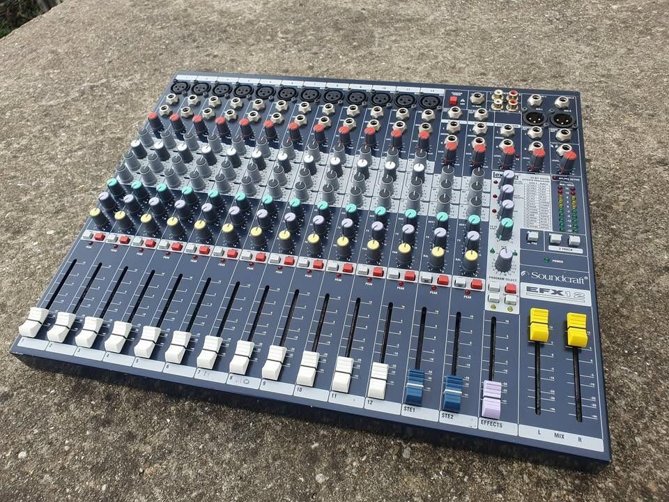 Soundcraft EFX12 (partie fx défectueuse), Ophalen of Verzenden, Gebruikt, 10 tot 20 kanalen