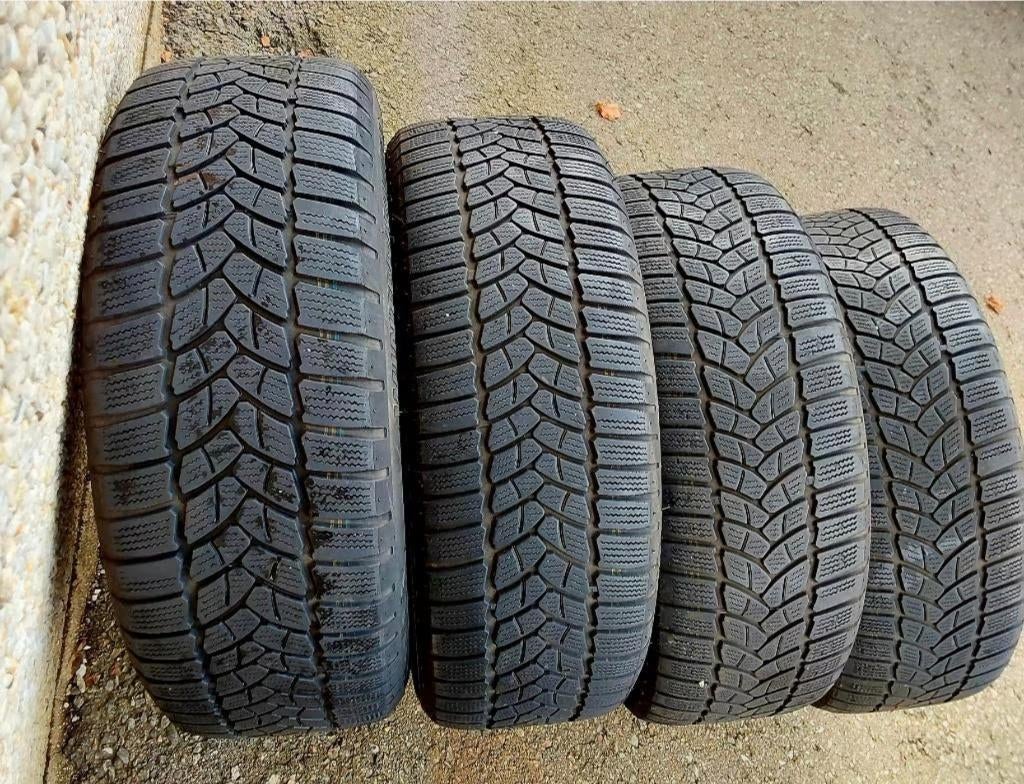 Pneus hiver Firestone 205/55-16 montés sur jantes Ford, Pneus et Jantes, Pneus hiver, 16 pouces, 205 mm