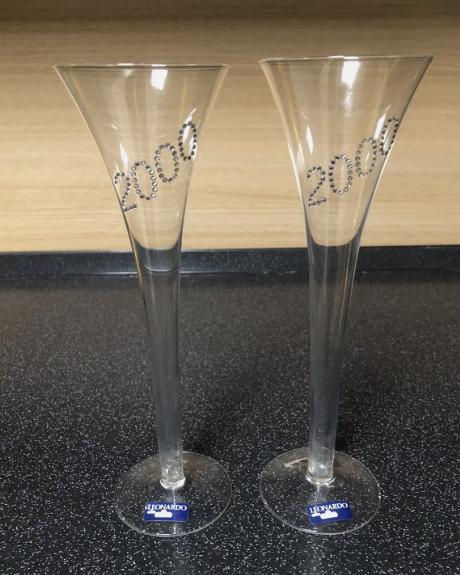 LEONARDO - Drie champagneglazen - jaarglazen 2000 - vintage, Collections, Verres & Petits Verres, Enlèvement ou Envoi, Comme neuf
