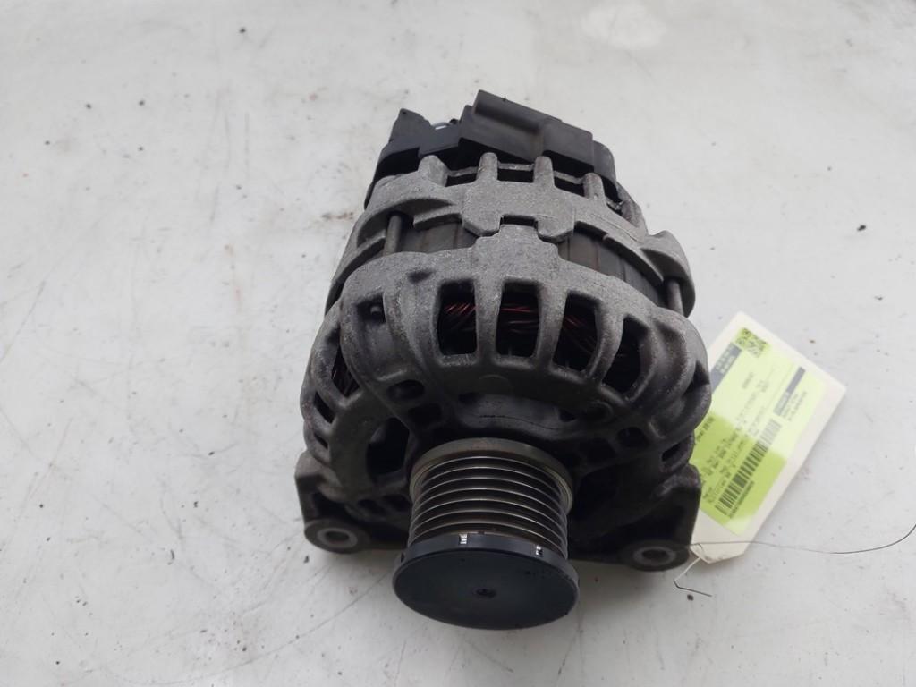 ALTERNATEUR Clio IV Estate / Grandtour (7R) (|231006007R|), Autos : Pièces & Accessoires, Robert Bosch AG, Renault, Utilisé, Robert-Bosch-Allee 1
74232  Abstatt, DE