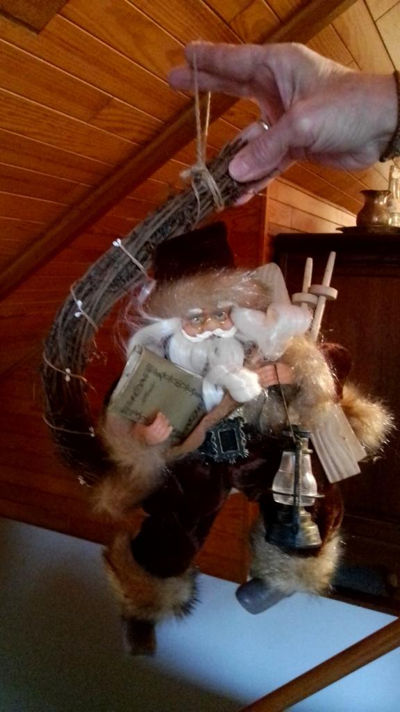 Kerstgerief, 2 kerstmannen en kerstballen, Ophalen of Verzenden