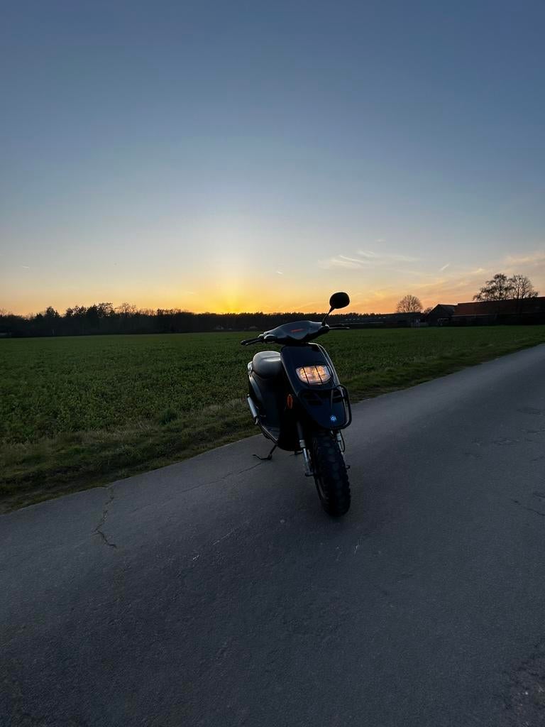 Typhoon 70cc, Fietsen en Brommers, Ophalen, Tweetakt, Overige modellen, 70 cc