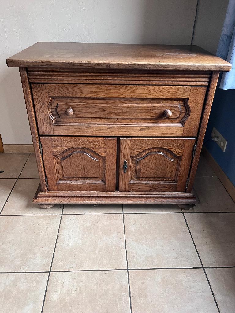 Meuble TV à vendre, Maison & Meubles, Armoires | Mobilier de télévision, Utilisé, Moins de 100 cm, 50 à 100 cm, 25 à 50 cm, Chêne