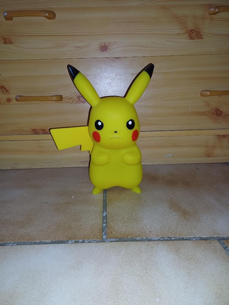 Lampe Pikachu, Verzamelen, Beelden en Beeldjes, Zo goed als nieuw, Overige typen, Ophalen of Verzenden