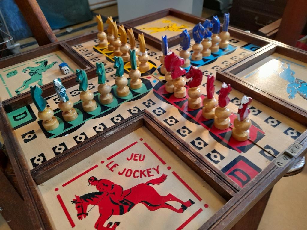 Oud paardjesspel, jeu le jockey, compleet, Drie of vier spelers, Ophalen, Gebruikt