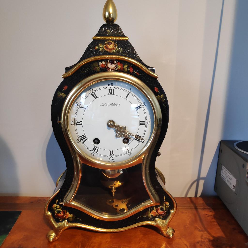 klok, Antiquités & Art, Enlèvement