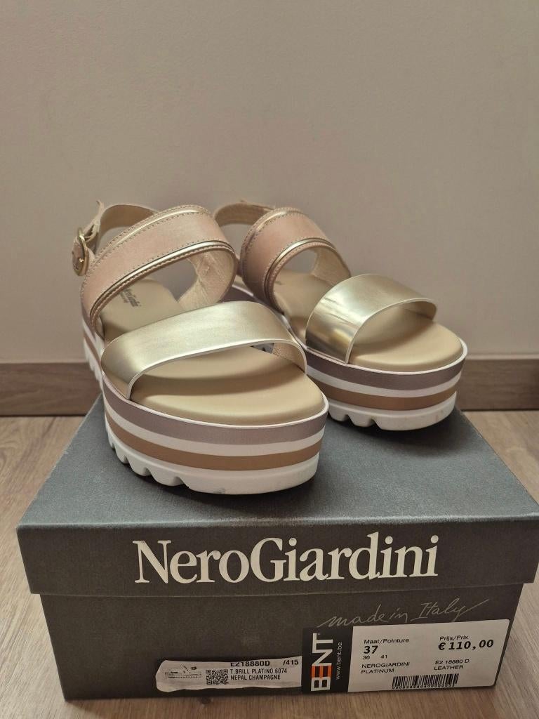 Sandalen Nero Giardini. Maat 37., Nero giardini, Enlèvement ou Envoi, Comme neuf