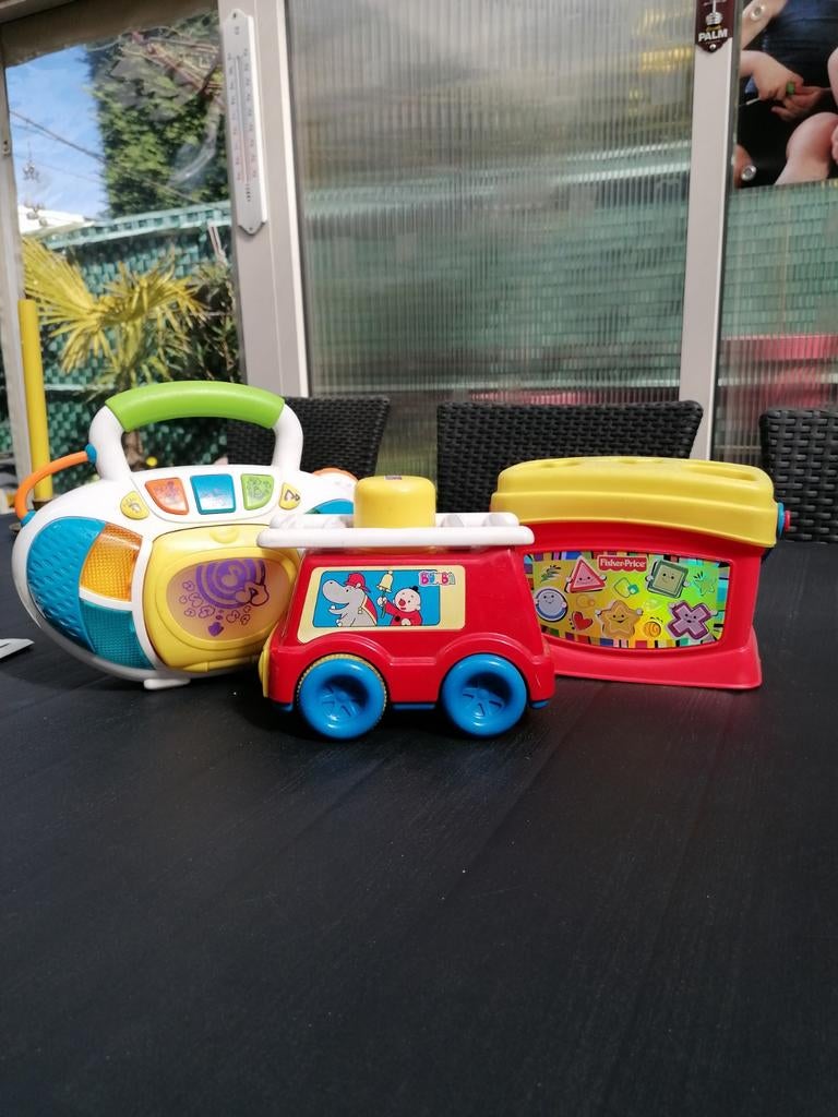 Bumba auto, figuur doos fisher Price en disco radio, Ophalen, Auto