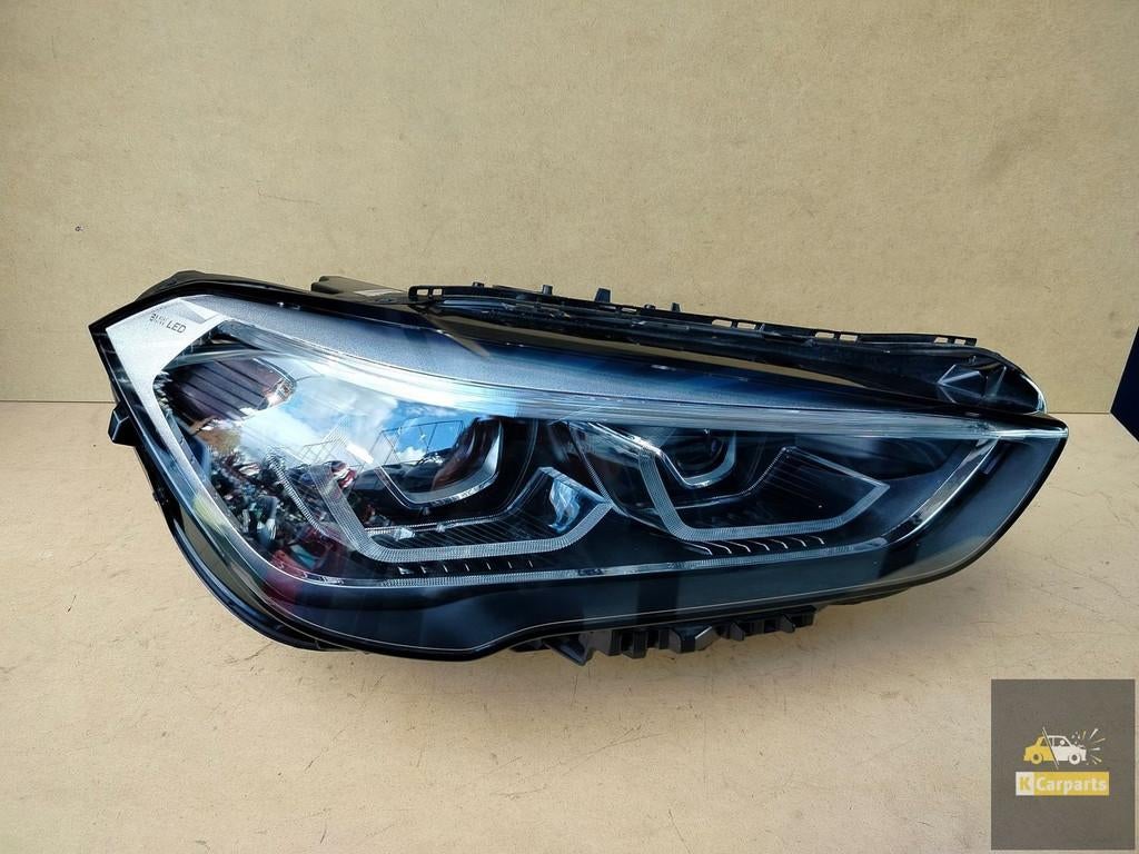 5A01172, BMW F48 X1 Lift Full LED droit Id al, Petuelring 130
80788  Munich, DE, Info@bmw.de, Utilisé, BMW