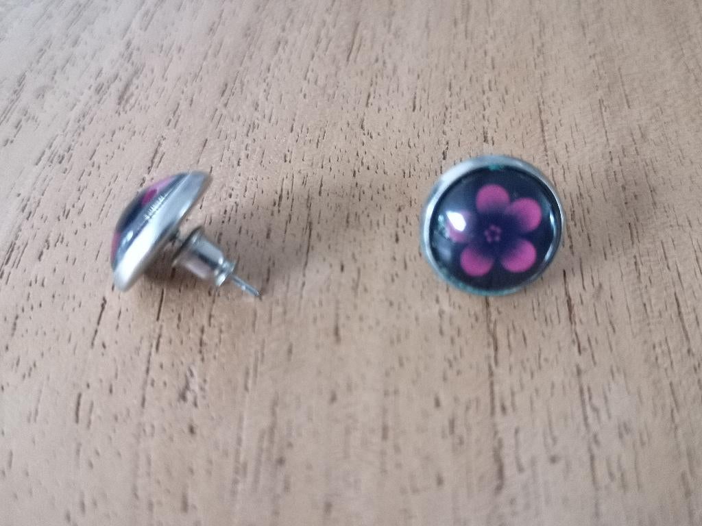 Mooie zwarte retro stijl oorbellen, Handtassen en Accessoires, Oorbellen, Overige materialen, Zwart, Ophalen of Verzenden, Zo goed als nieuw