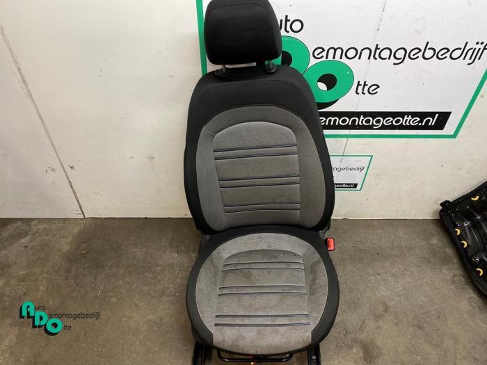 Stoel rechts van een Fiat Punto Evo (Punto Evo 08-), Auto-onderdelen, Interieur en Bekleding, Fiat, Gebruikt, 3 maanden garantie