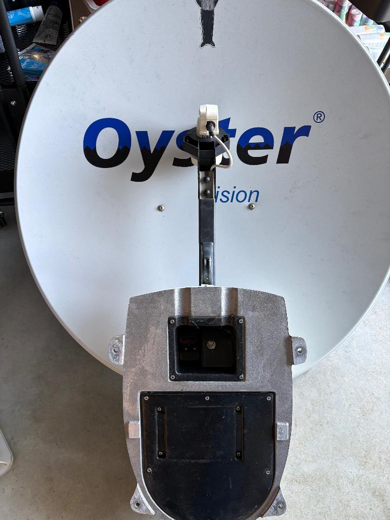 Schotel antenne automatisch Vision 3 diameter 85 cm, Caravans en Kamperen, Ophalen, Gebruikt