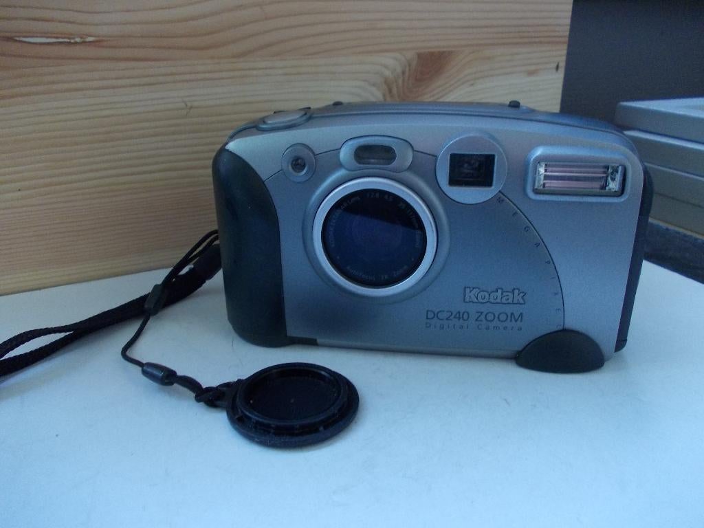 Kodak Eastman DC 240 digitale camera, Audio, Tv en Foto, Fotocamera's Digitaal, Ophalen of Verzenden, Gebruikt, Compact, Kodak