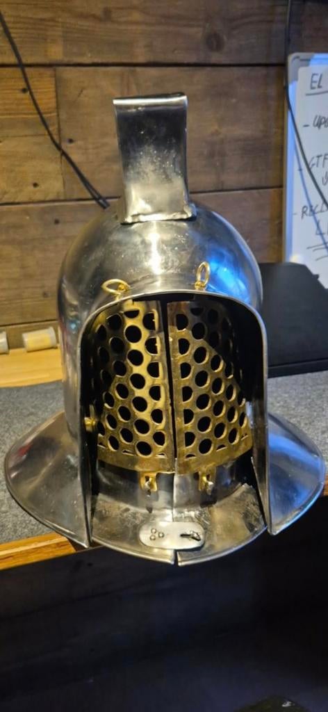 Murmillo gladiator helm, Ophalen of Verzenden, Nieuw, Handschoenen, Hoed of Pet