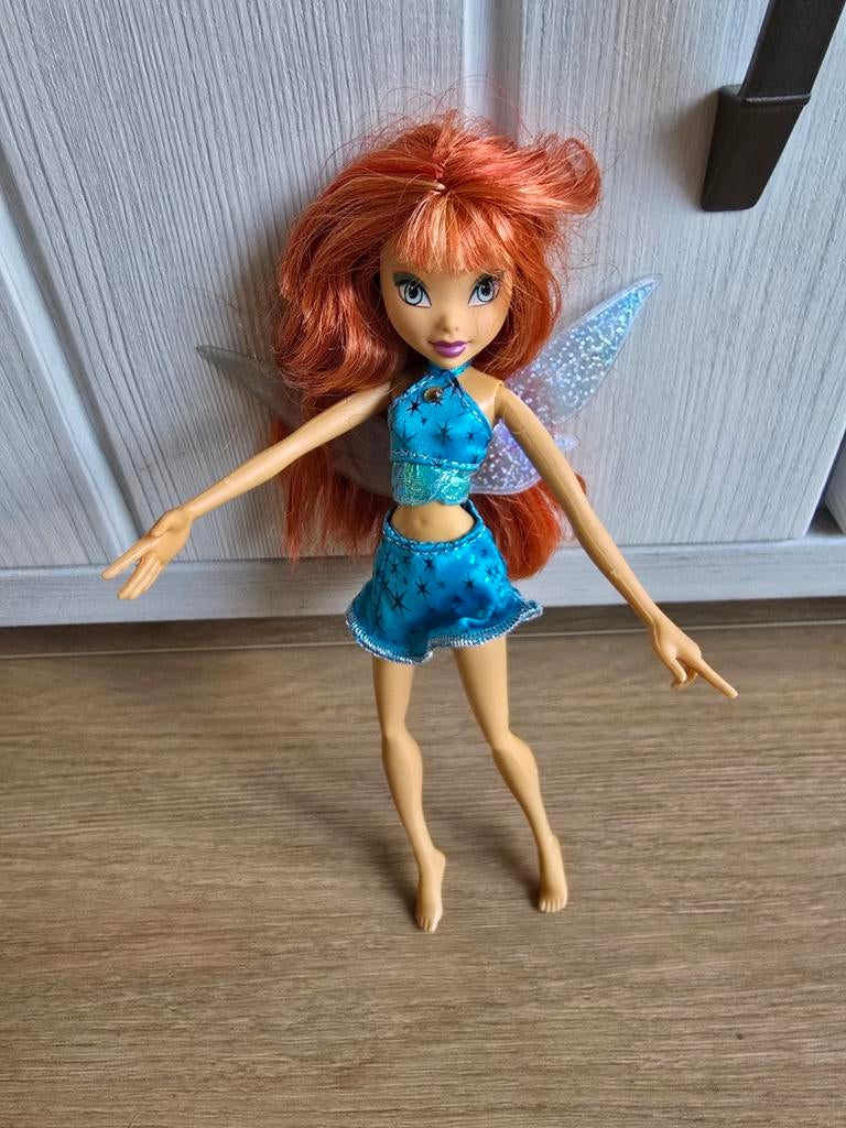Winx club Bloom charmix pop, Kinderen en Baby's, Speelgoed | Poppen, Ophalen of Verzenden