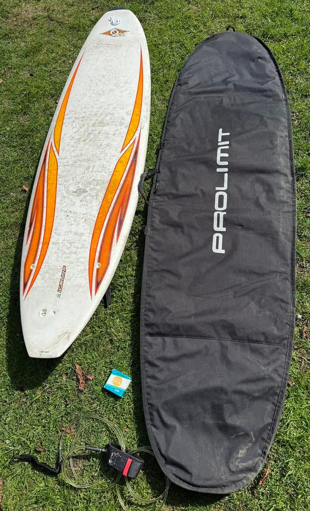 BIC surfplank, Watersport en Boten, Ophalen, Gebruikt, Met koord