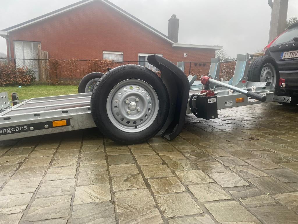 Motoraanhangwagens te huur – meerdere types beschikbaar, Motoren, Ophalen