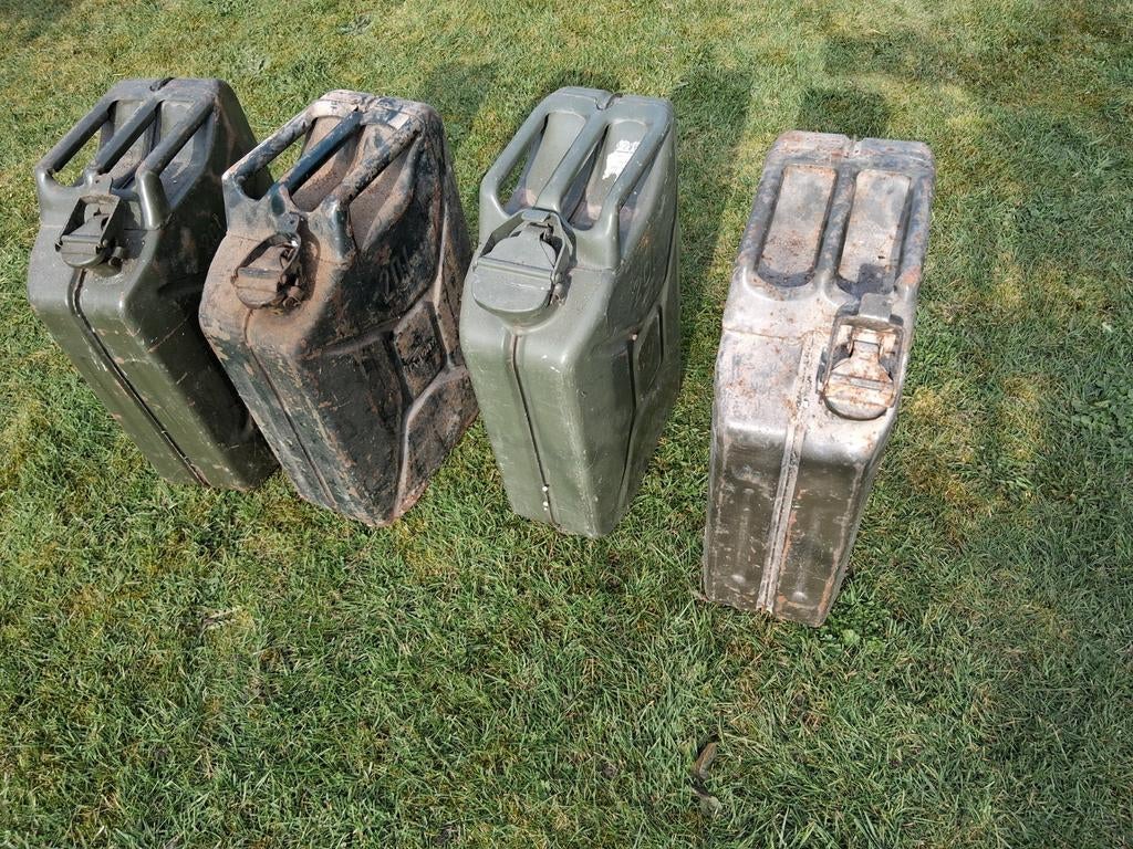 4 jerrycans, Collections, Objets militaires | Général, Enlèvement ou Envoi