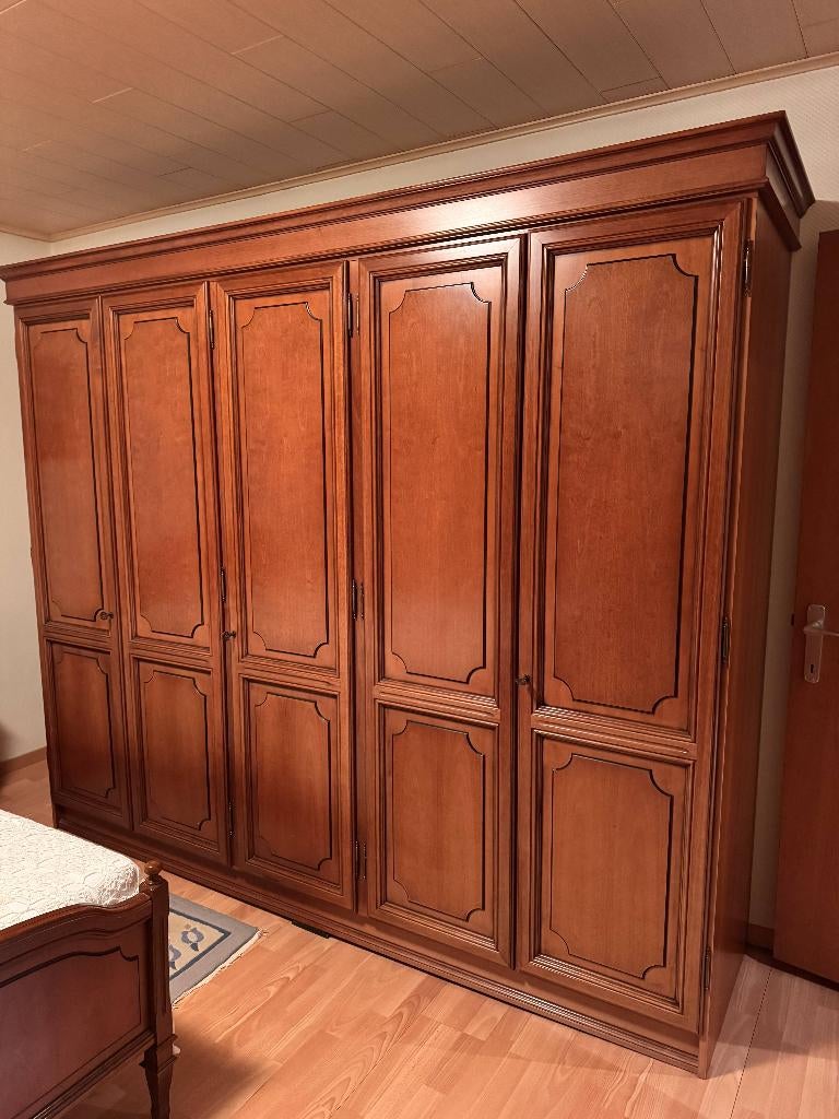 Grote kleerkast – 250 cm – klassiek, Huis en Inrichting, Kasten | Kleerkasten, Ophalen, Met deur(en), Gebruikt, 200 cm of meer