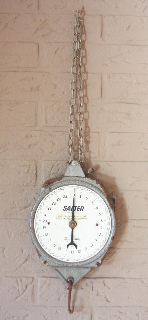 Vintage Salter Weegschaal Om Op Te Hangen Tegen De Muur, Ophalen of Verzenden, Gebruikt, Inhoud