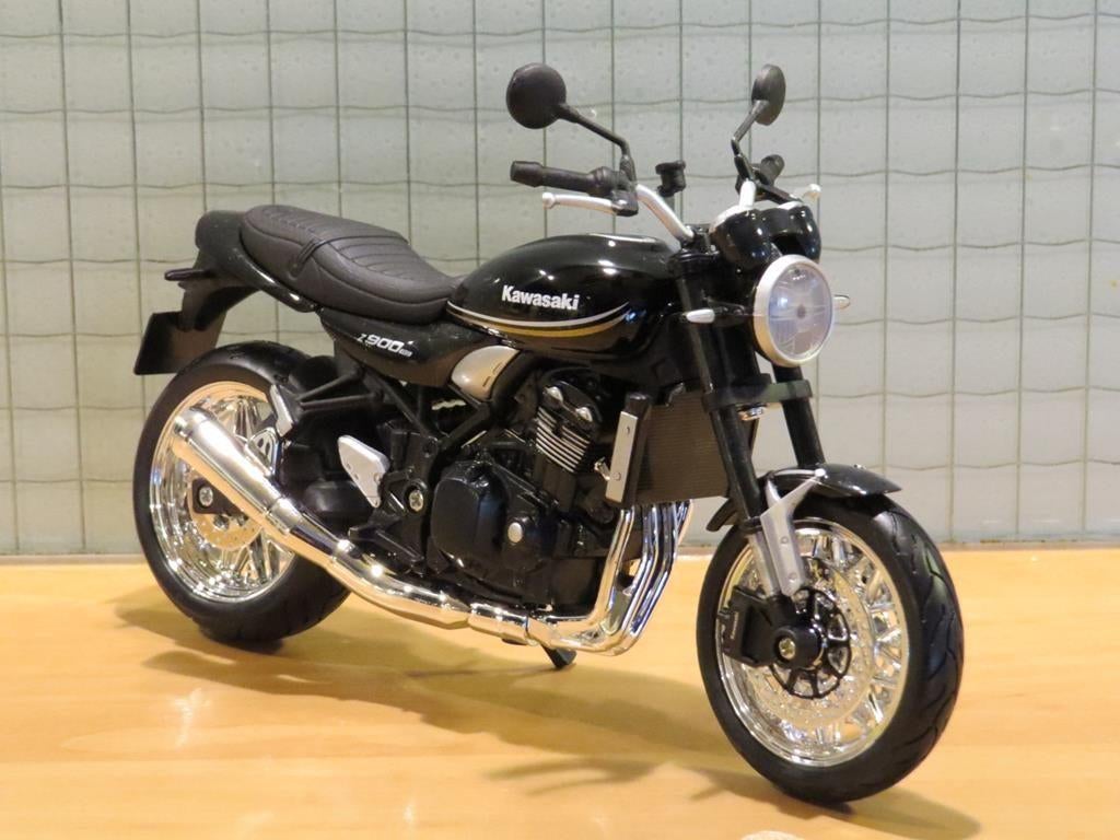 Kawasaki Z900 RS 1:12 black, Enlèvement ou Envoi, Neuf, 1:9 à 1:12, Moteur