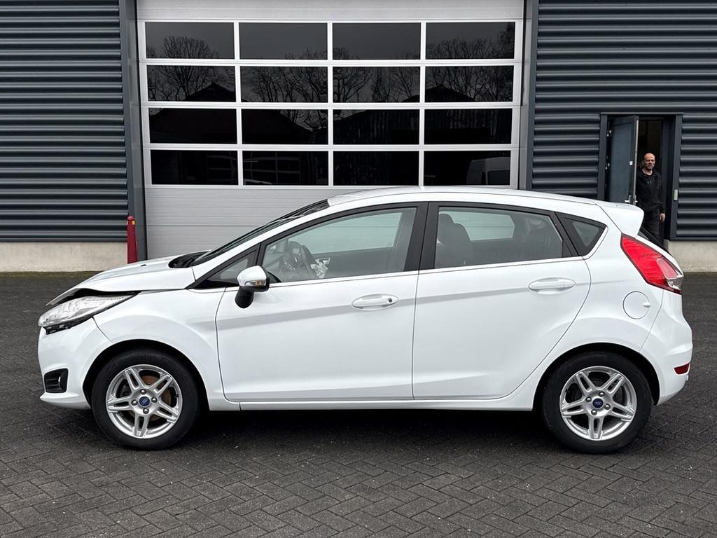 Ford FIESTA 1.0 EcoBoost Titanium, stoelverwarming, airco, Auto's, Voorwielaandrijving, Euro 5, Gebruikt, 5 deurs