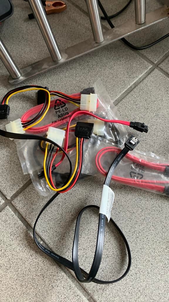 Pc kabels, Ophalen of Verzenden, Zo goed als nieuw