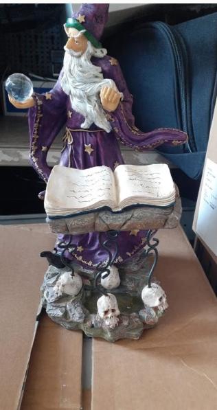 Statue de magicien fantastique avec boule de cristal et livr, Collections, Statues & Figurines, Enlèvement ou Envoi, Neuf, Fantasy