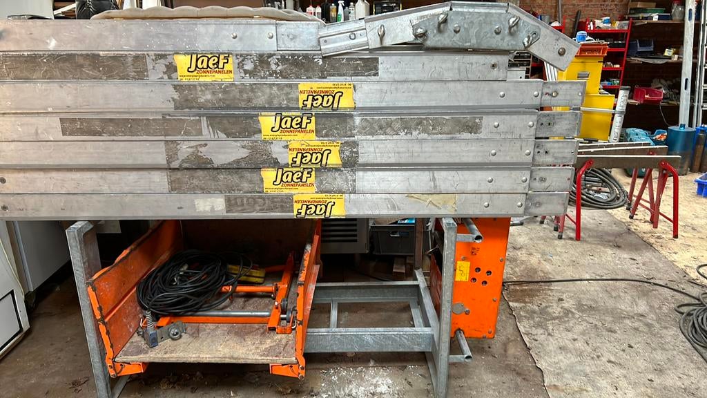 Geda pannenlift 13m te huur., Enlèvement, Tuiles