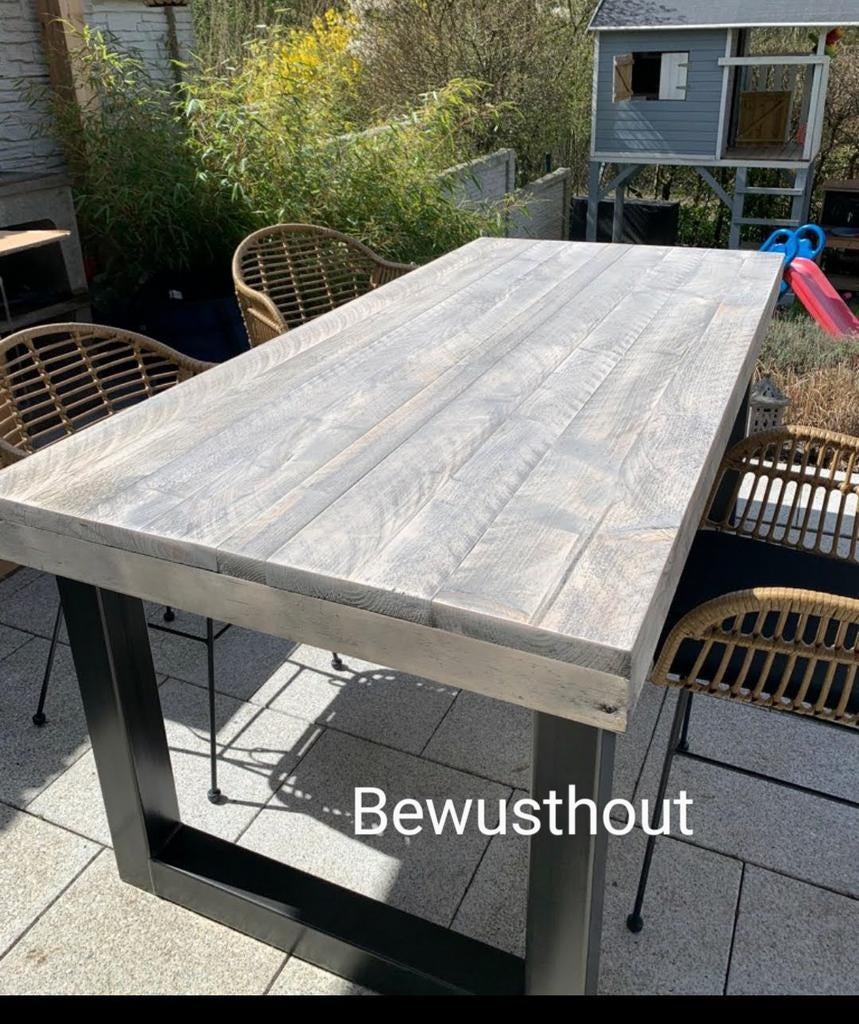 Prachtige Tuin/Eettafel van steigerhout. Gratis Bezorging!!, Ophalen of Verzenden, Zo goed als nieuw