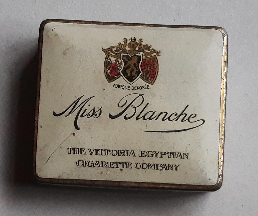 TABAK SIGARETTEN CIGARETTES BLIKJE MISS BLANCHE, Ophalen of Verzenden