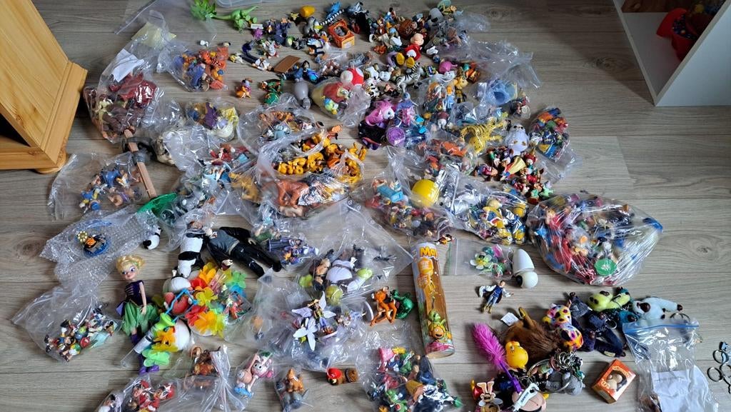 Lot de plus de 400 Figurines Disney, Pixar, Nintendo, etc..., Collections, Enlèvement, Utilisé