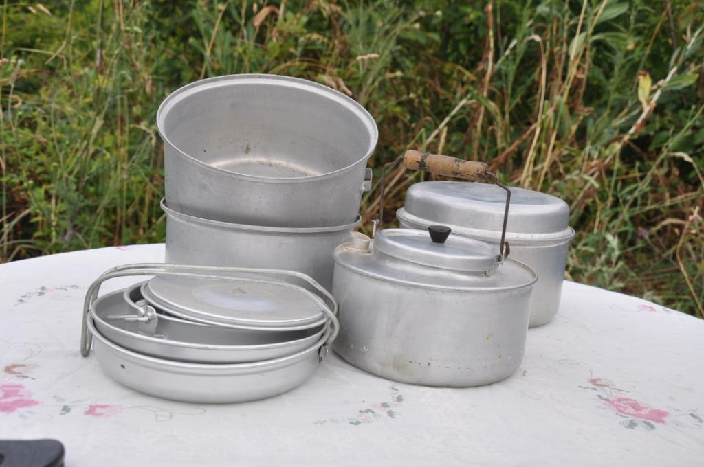 ensemble casserole et autres en aluminium pour camping, Caravanes & Camping, Enlèvement ou Envoi, Utilisé