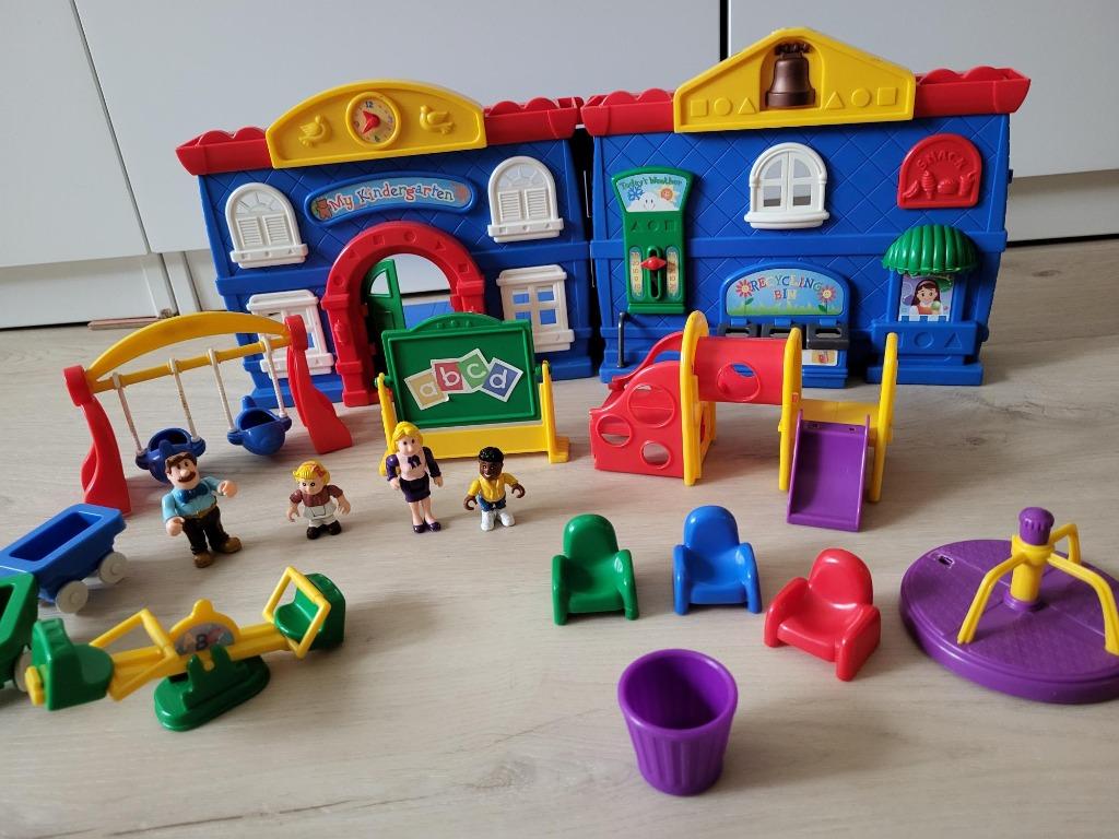 leuke kleutertuin met 4 popjes, Kinderen en Baby's, Speelgoed | Fisher-Price, Ophalen, Gebruikt, Speelset