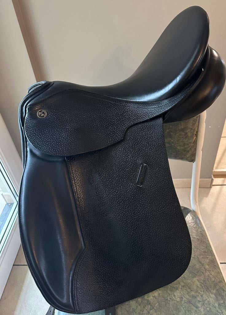 Dressuurzadel Kieffer 18 inch., Dieren en Toebehoren, Ophalen, Gebruikt, Dressuur