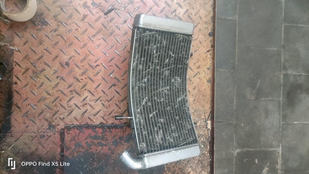 Radiateur Ducati 748/916, Motos, Enlèvement ou Envoi