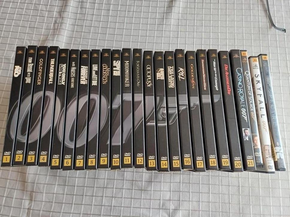 Collectie James Bond dvd's 24 stuks, Cd's en Dvd's, Ophalen of Verzenden