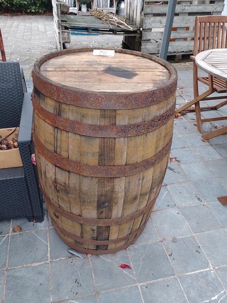 vieux toneau de whisky authentique americain Heaven Hill, Enlèvement