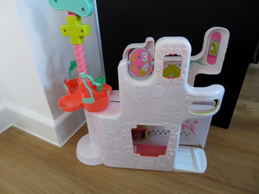 Hôpital Littlest Pet Shops, Enlèvement, Utilisé, Maison de poupées