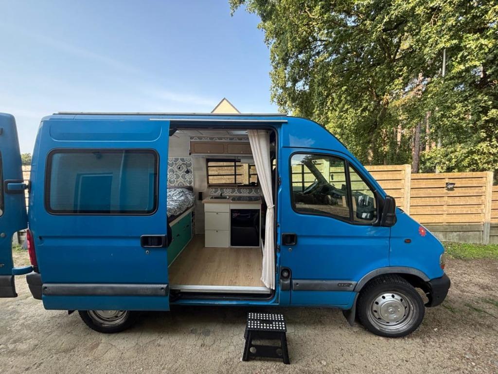 Renault Master camper met zonnenpanelen, Caravans en Kamperen, Mobilhomes, Particulier, tot en met 2, Integraal, Overige merken