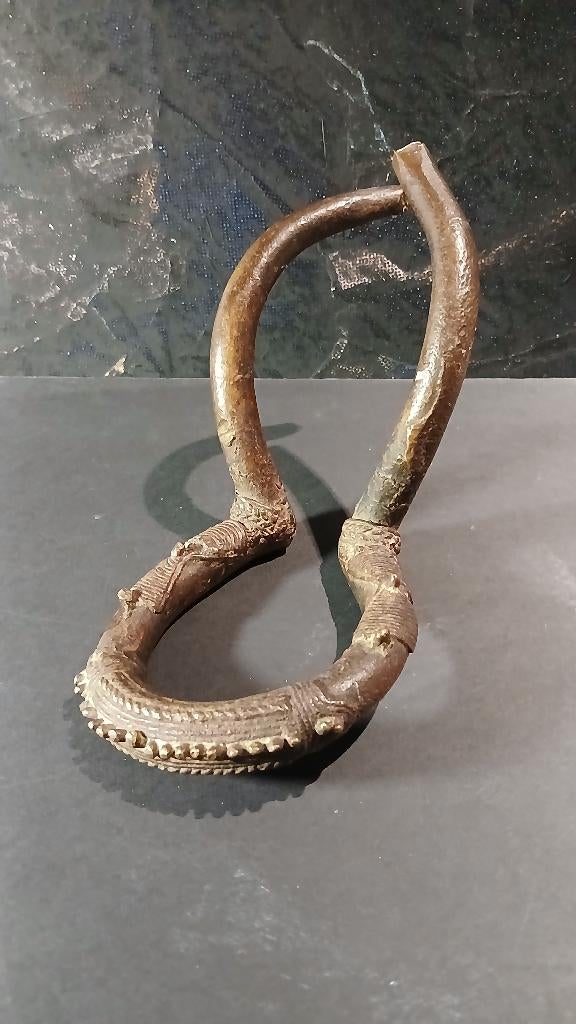 afrikaanse bovenarm armband / manilla - brons, Ophalen