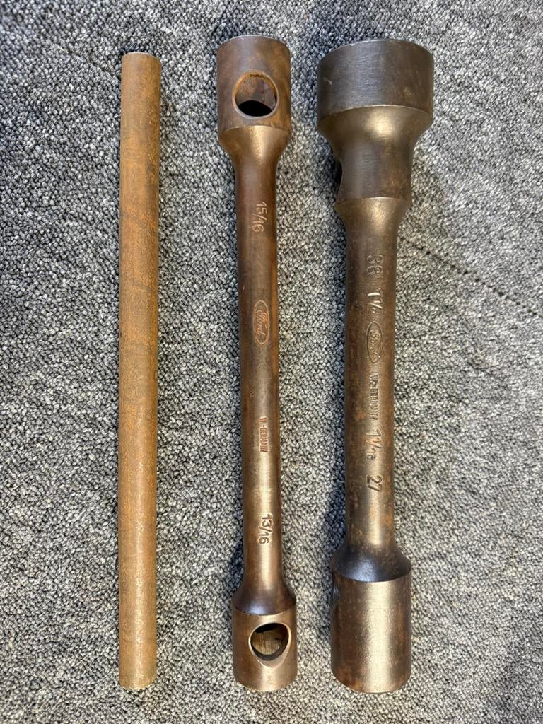 Autenthieke Ford ringsleutels, Ophalen, Gebruikt