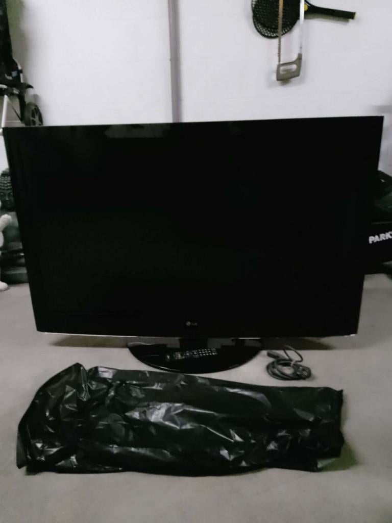 Télévision LG 44 pouces, 50 Hz, LCD, Enlèvement, Utilisé