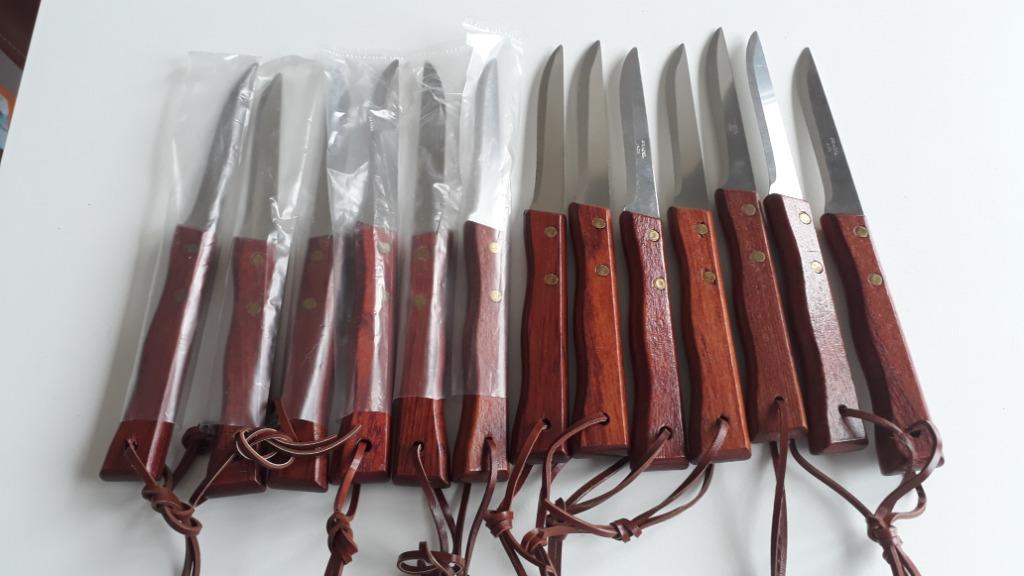 Steak messen, Ophalen