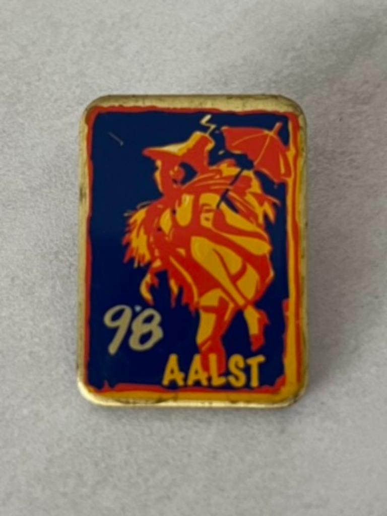 Aalst Oilsjt Carnaval pin 1998, Verzamelen, Overige Verzamelen, Ophalen