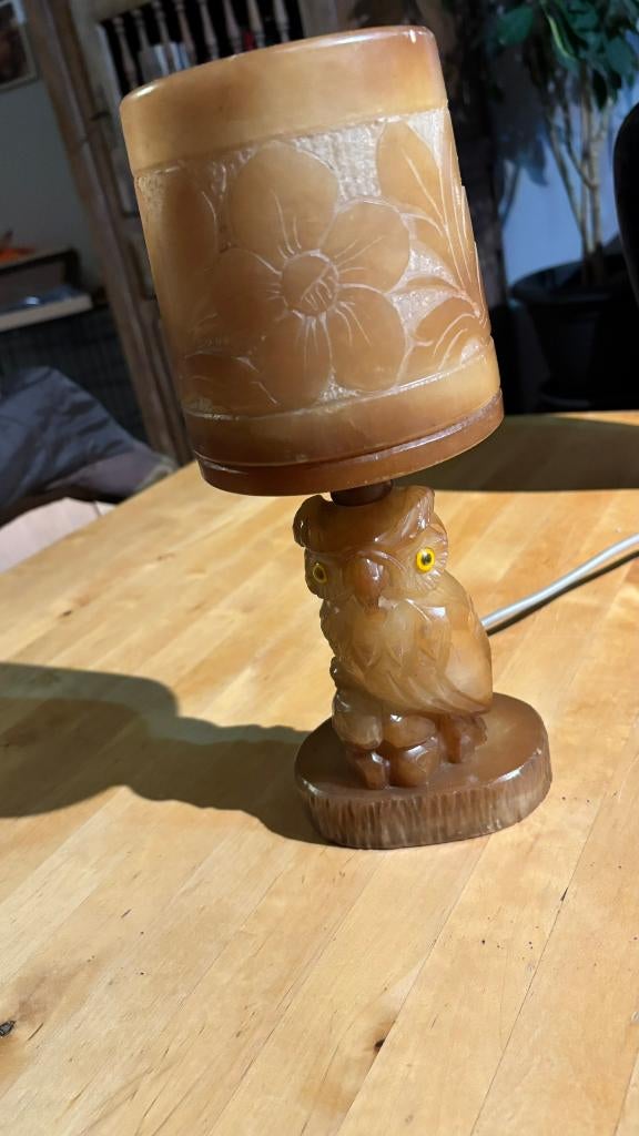 Lampe de table ancienne ArtDéco en forme de hibou en albâtre, Antiquités & Art, Antiquités | Éclairage, Enlèvement ou Envoi