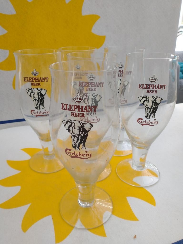 Carlsberg Elephant beer glazen van Halve liter 6 st, Verzamelen, Glas en Drinkglazen, Ophalen of Verzenden, Zo goed als nieuw